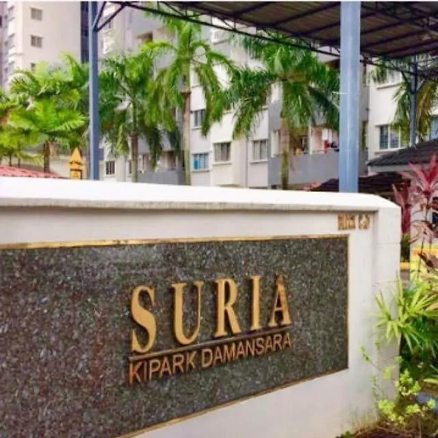 Budget Single Bedroom At Suria Kipark Damansara With Foldable Mattress For 2 Pax Kuala Lumpur Homestay szállás