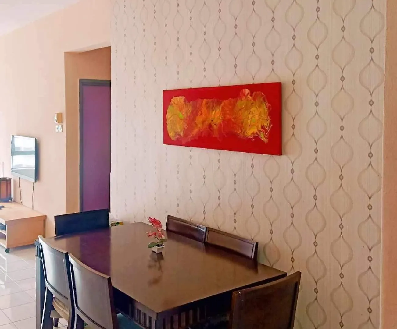 Budget Single Bedroom At Suria Kipark Damansara With Foldable Mattress For 2 Pax Kuala Lumpur